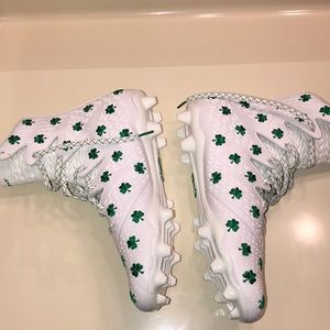 Under Armour Shoes - Under Armour Clutchfit Highlight Shamrock Cleats Under Armour Shoes - Under Armour Clutchfit Highlight Shamrock Cleats